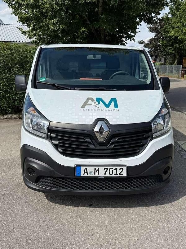 Weiß Gebraucht 2015 Renault Trafic Basis Van | 8.000 € (Fairer Preis) - Bild 1/4