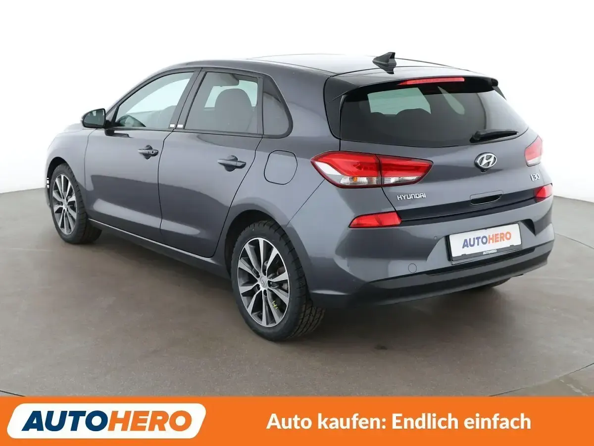 Gebraucht Hyundai i30 YES! 140 PS (102 kW) 2020 Grau Limousine