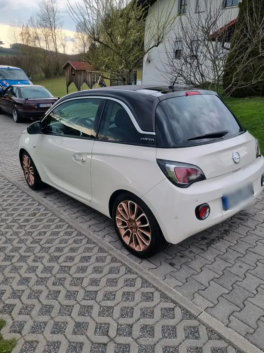 Gebraucht Opel Adam 116 PS (85 kW) 2015 Weiß Kleinwagen