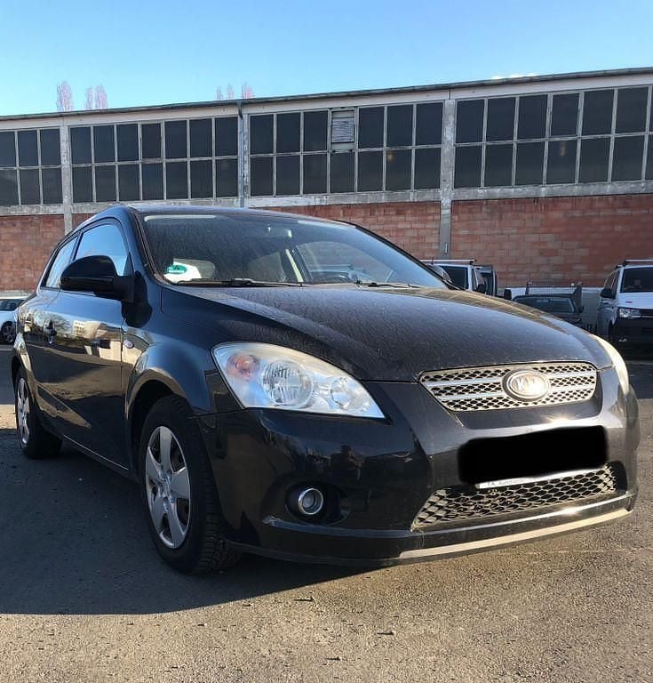 Gebraucht Kia Ceed 126 PS (92 kW) 2008 Kleinwagen