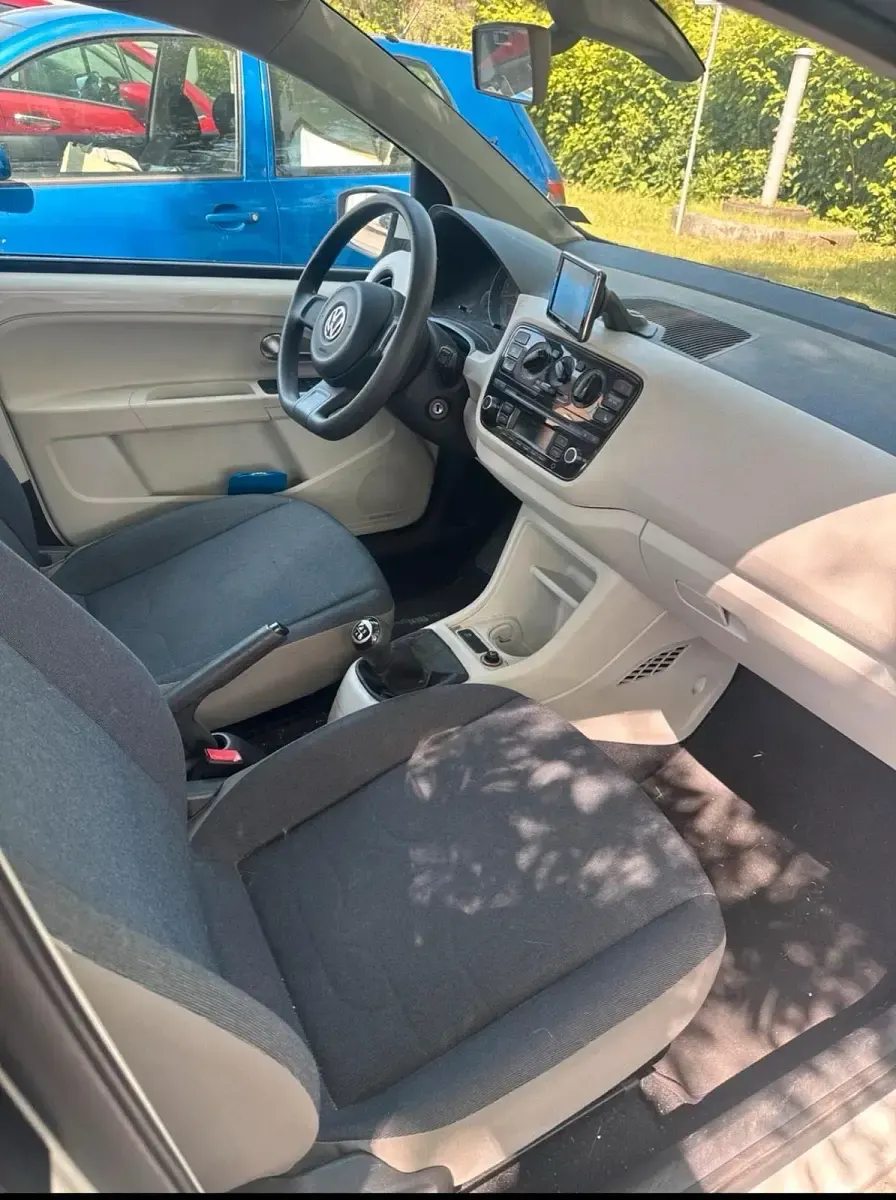 Gebraucht VW up! 60 PS (44 kW) 2014 Weiß Kleinwagen
