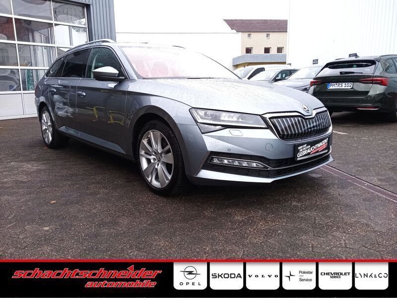 Empiregrau metallic Gebraucht 2020 Skoda Superb Style Kombi | 21.890 € (Etwas zu teuer) - Bild 1/4