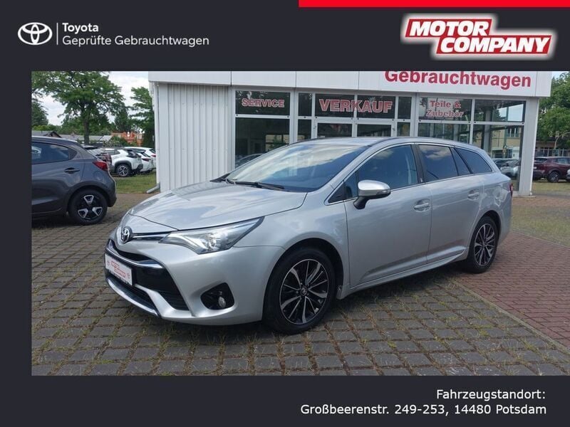 Grau Gebraucht 2018 Toyota Avensis Team Limousine | 17.950 € (Fairer Preis) - Bild 1/4