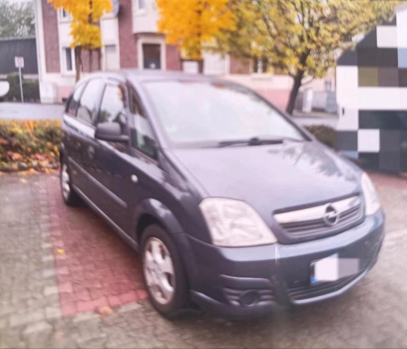 Grau Gebraucht 2006 Opel Meriva Van / Kleinbus | 1.299 € (Guter Preis) - Bild 1/4