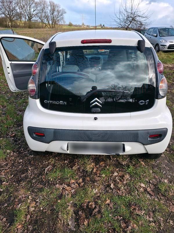 Gebraucht Citroën C1 68 PS (50 kW) 2012 Weiß Kleinwagen