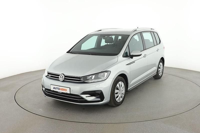 Grau Gebraucht 2020 VW Touran Comfortline Van / Kleinbus | 24.020 € (Guter Preis) - Bild 1/3