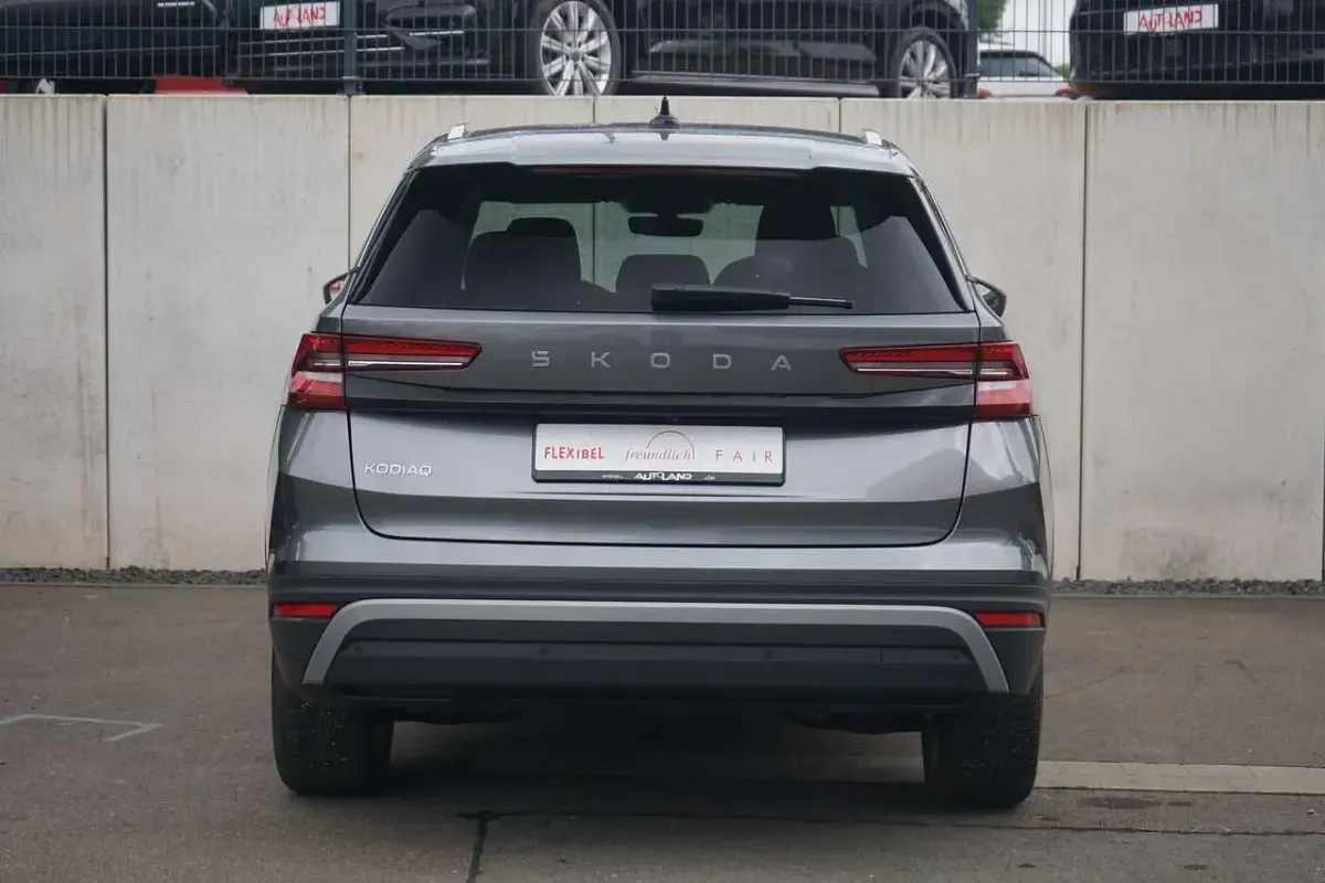 Gebraucht Skoda Kodiaq Selection 150 PS (110 kW) 2025 Grau SUV