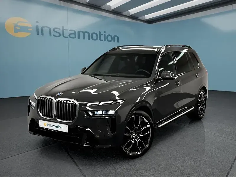 Gebraucht BMW X7 M Sport 352 PS (258 kW) 2025 Grau SUV