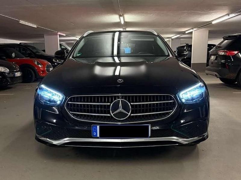 Gebraucht Mercedes E200 Avantgarde 160 PS (117 kW) 2021 Schwarz Kombi