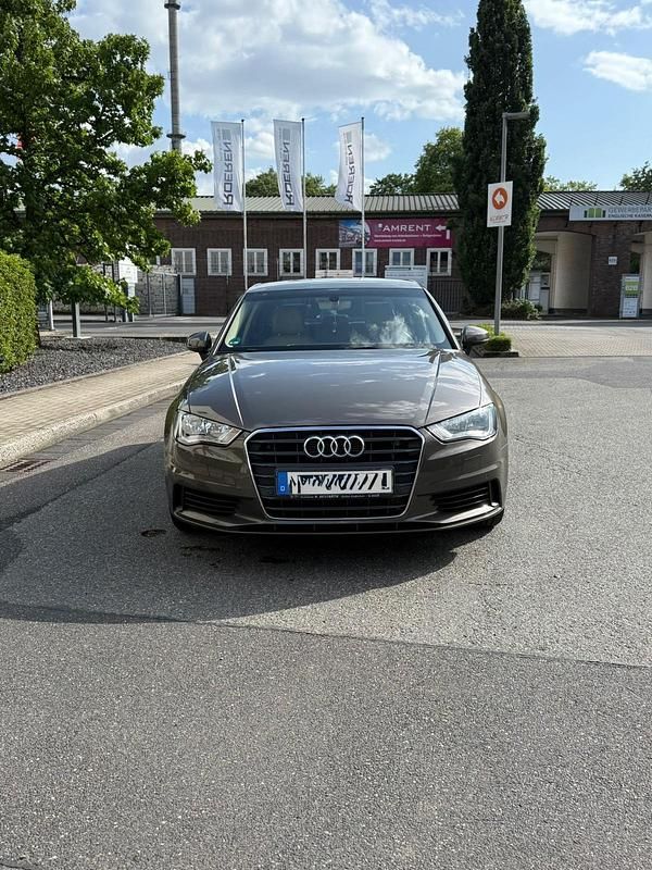 Gebraucht 2015 Audi A3 Comfort Limousine | 9.150 € (Superpreis) - Bild 1/4
