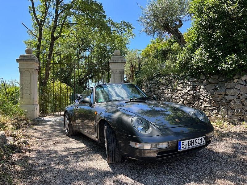 Grau Gebraucht 1995 Porsche 911 Carrera Cabriolet Cabrio | 76.000 € - Bild 1/4