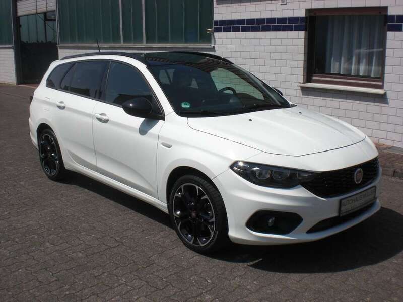 Weiß/dach schwarz Gebraucht 2020 Fiat Tipo S Kombi | 15.900 € (Fairer Preis) - Bild 1/4
