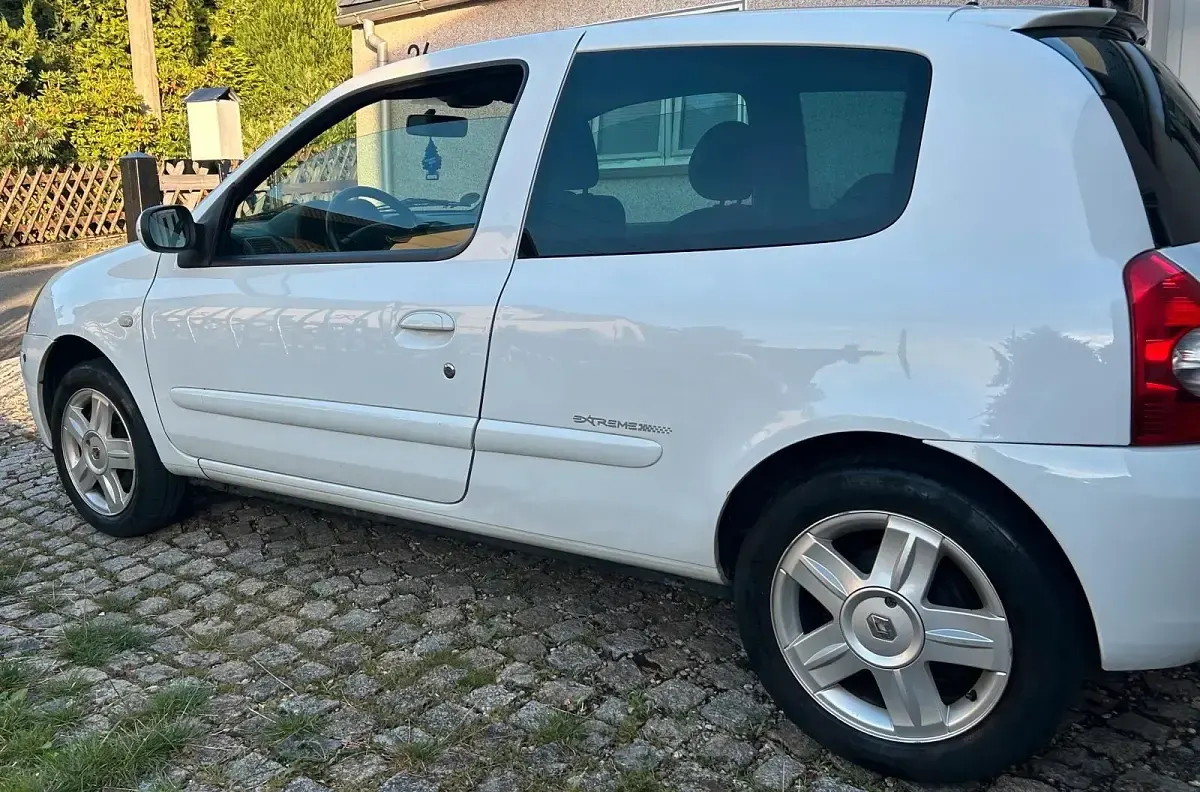 Gebraucht Renault Clio Campus 75 PS (55 kW) 2008 Weiß Kleinwagen