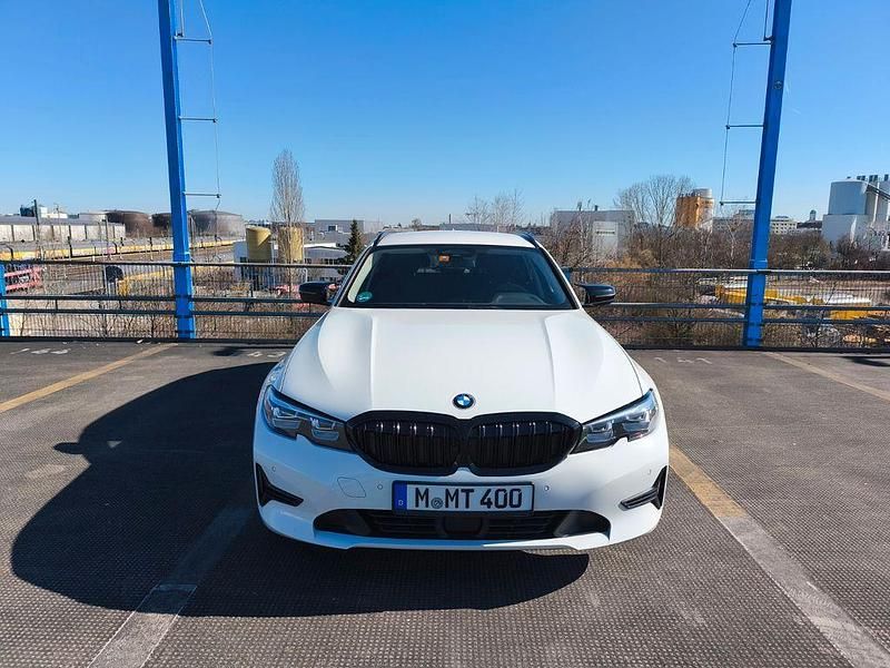 Gebraucht BMW 320 190 PS (139 kW) 2020 Weiß Kombi