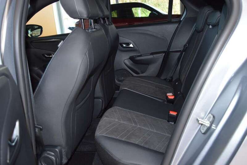 Gebraucht Opel Corsa-e GS Line 100 kW (136 PS) 2024 Lack grau artensetyp aussenver Kleinwagen