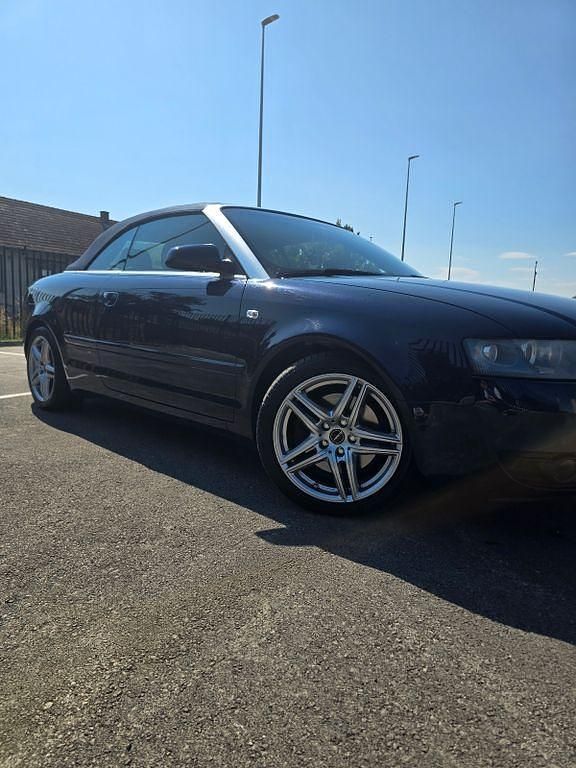 Blau Gebraucht 2003 Audi Cabriolet Sport Cabrio | 3.850 € - Bild 1/4
