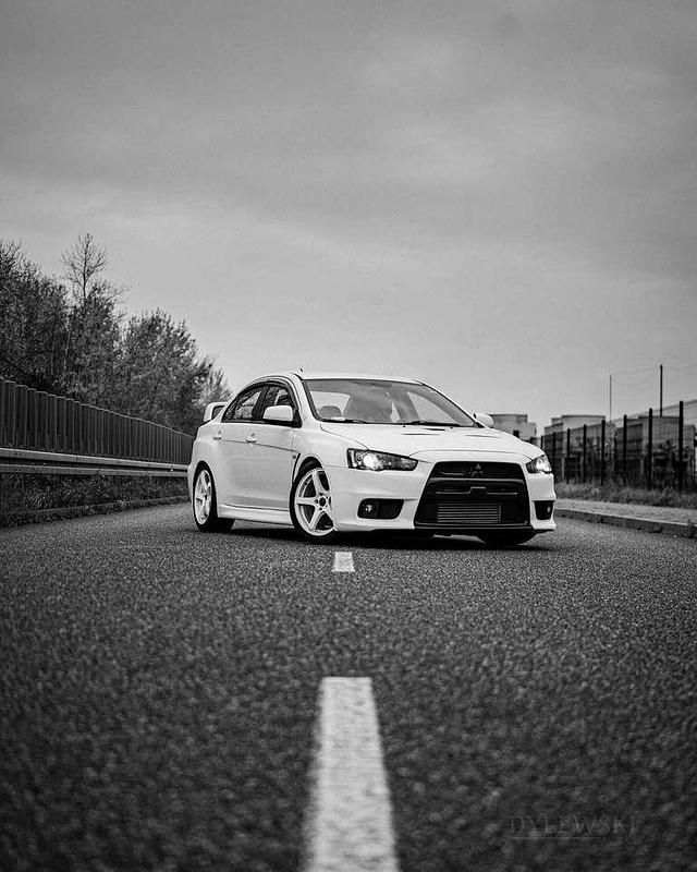 Gebraucht 2010 Mitsubishi Lancer Limousine | 30.000 € - Bild 1/4