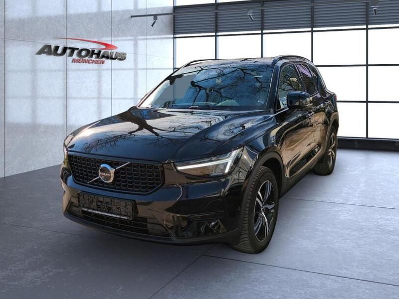 Gebraucht Volvo XC40 Plus 197 PS (144 kW) 2024 Onyx black (metallic) SUV