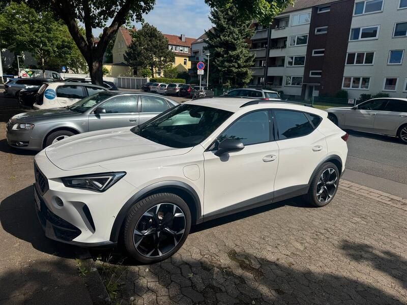 Weiß Gebraucht 2021 Cupra Formentor VZ SUV | 28.300 € (Fairer Preis) - Bild 1/4