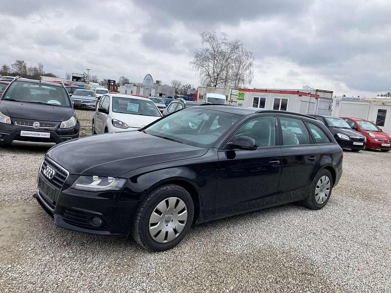 Gebraucht Audi A4 Attraction 120 PS (88 kW) 2009 Brillantschwarz Kombi