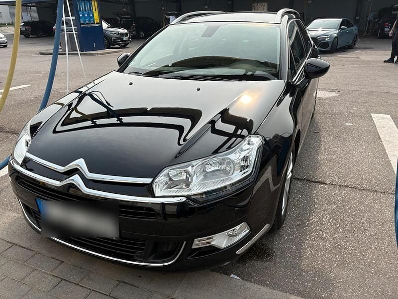 Schwarz Gebraucht 2015 Citroën C5 Kombi | 9.100 € - Bild 1/4
