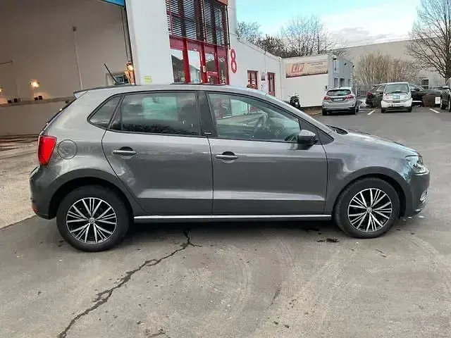 Gebraucht VW Polo Allstar 110 PS (80 kW) 2016 Pepper grey Kleinwagen