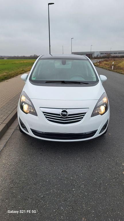Gebraucht Opel Meriva Innovation 120 PS (88 kW) 2012 Weiß Van / Kleinbus