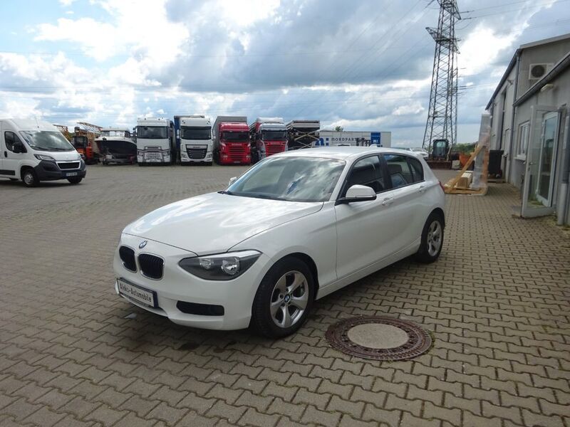 Weiß Gebraucht 2013 BMW 114 Kleinwagen | 5.890 € (Fairer Preis) - Bild 1/4