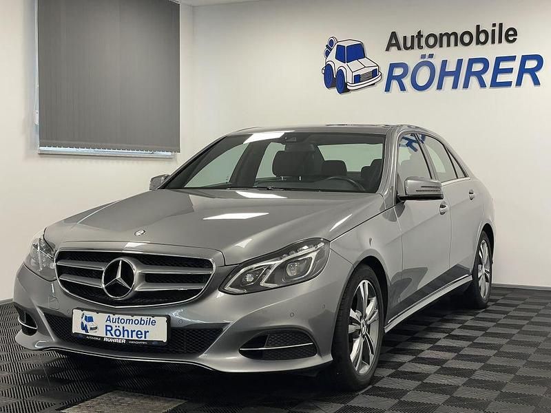 Silber Gebraucht 2013 Mercedes E300 Avantgarde Limousine | 22.990 € (Teuer) - Bild 1/4