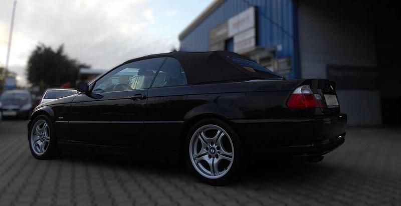 Gebraucht BMW 325 192 PS (141 kW) 2002 Schwarz Cabrio