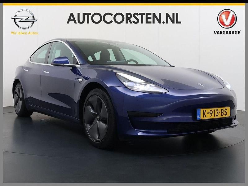 Gebraucht Tesla Model 3 Standard Range 175 kW (238 PS) 2020 Blau Limousine