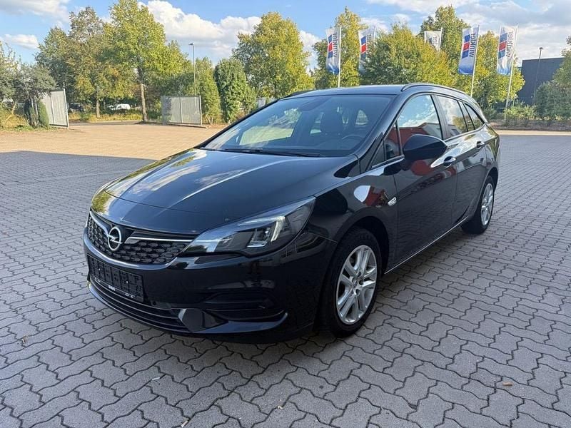 Schwarz Gebraucht 2021 Opel Astra Business Kombi | 9.500 € (Guter Preis) - Bild 1/4