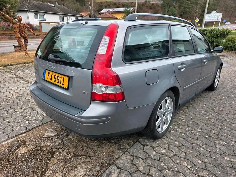 Gebraucht Volvo V50 Momentum 167 PS (122 kW) 2004 Grau Kombi
