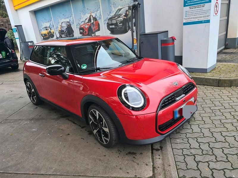 Gebraucht Mini Cooper Classic 156 PS (114 kW) 2024 Rot Kleinwagen