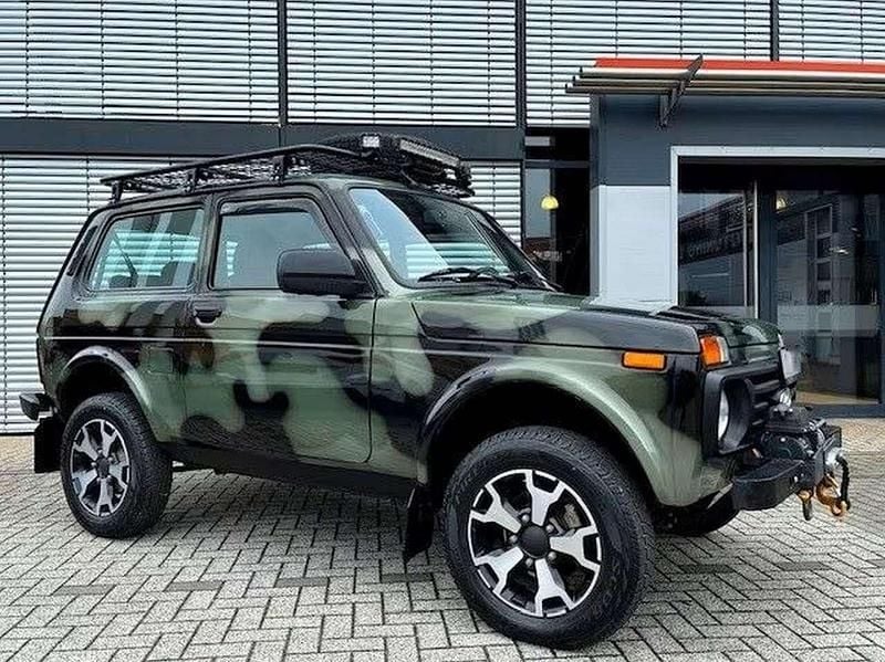 Gebraucht Lada Taiga 83 PS (61 kW) 2021 SUV