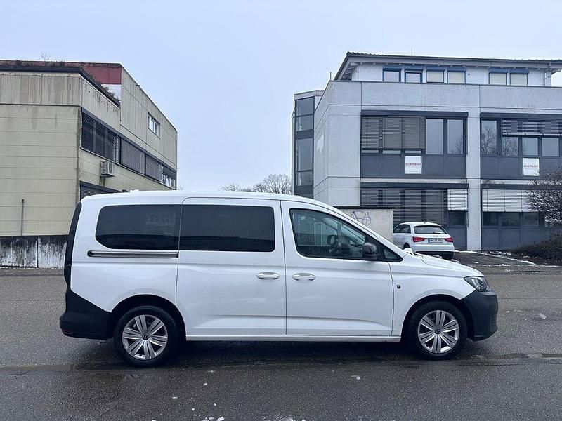 Gebraucht VW Caddy Maxi 122 PS (89 kW) 2022 Candyweiss Van / Kleinbus