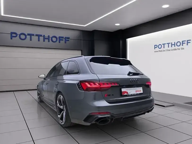 Gebraucht Audi RS4 Ambiente 470 PS (345 kW) 2023 Grau Kombi
