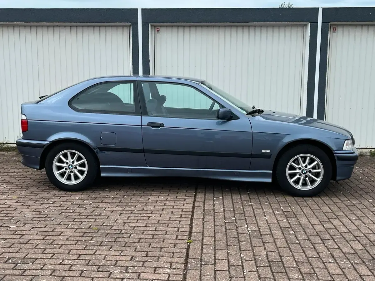 Gebraucht BMW 316 Compact Comfort Edition 105 PS (77 kW) 2000 Blau Kleinwagen