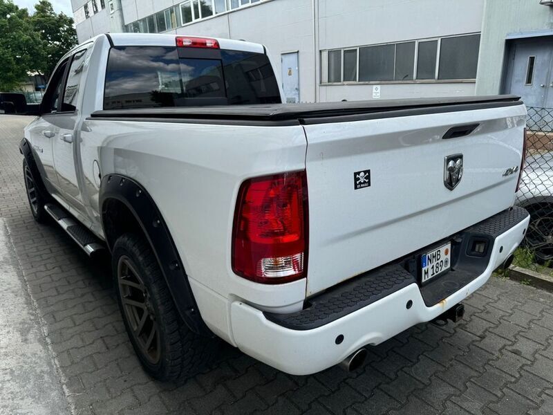 Second-hand Dodge Ram 401 CP (294 kW) 2012 Alb Pickup