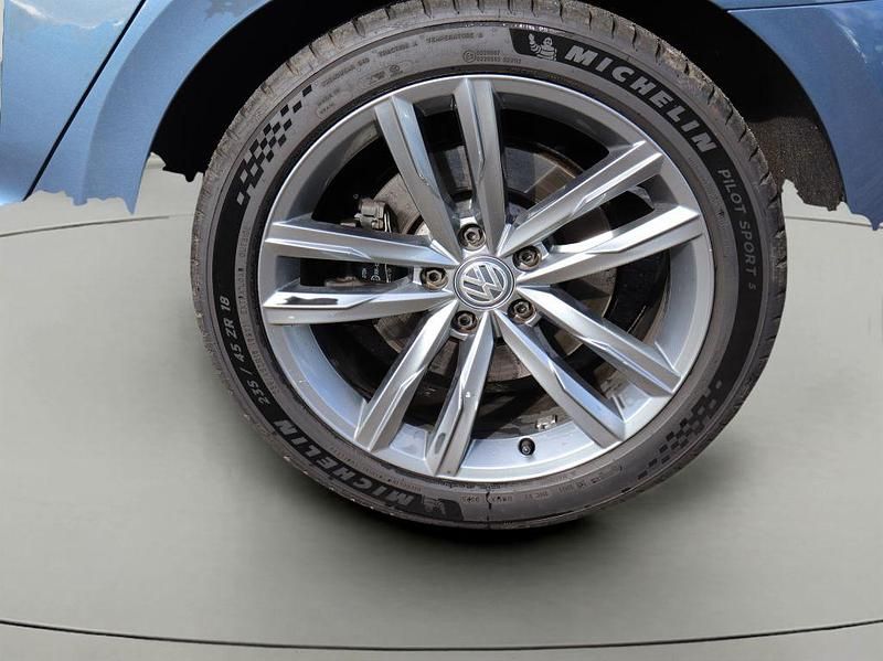 Second-hand VW Passat 239 CP (175 kW) 2015 Albastru Break