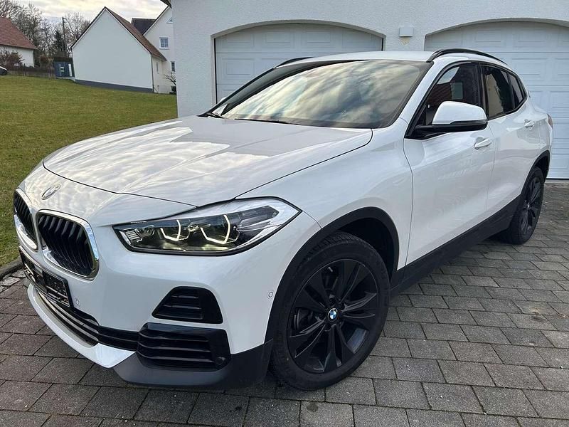 Alpinweiss uni Gebraucht 2021 BMW X2 SUV | 20.900 € (Guter Preis) - Bild 1/4