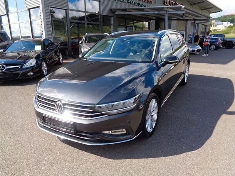 Grau Gebraucht 2020 VW Passat Highline Limousine | 19.999 € (Guter Preis) - Bild 1/4