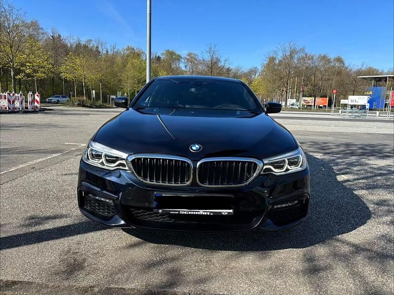 Gebraucht BMW 520 M Sport 190 PS (139 kW) 2018 Blau Kombi
