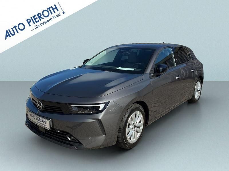 Vulkan grau metallic Gebraucht 2023 Opel Astra Elegance Limousine | 21.850 € (Fairer Preis) - Bild 1/4