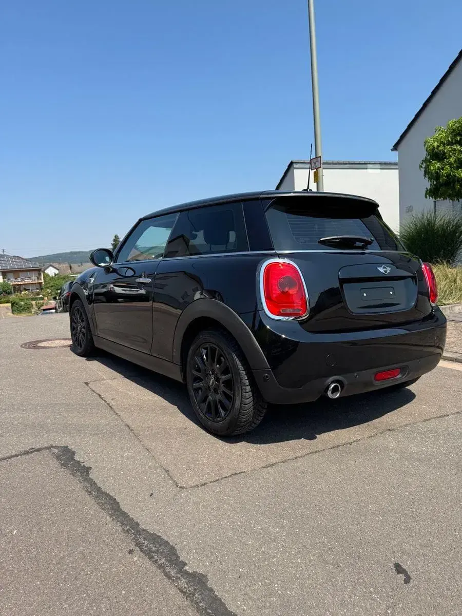 Gebraucht Mini Cooper 136 PS (100 kW) 2015 Schwarz Kleinwagen
