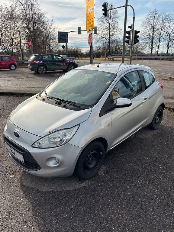 Silber Gebraucht 2012 Ford Ka Trend Kleinwagen | 2.700 € (Fairer Preis) - Bild 1/4