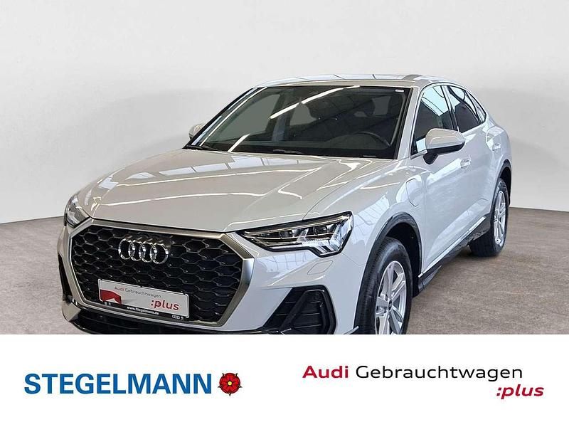 Gletscherweiß metallic Gebraucht 2021 Audi Q3 SUV | 30.190 € (Fairer Preis) - Bild 1/4