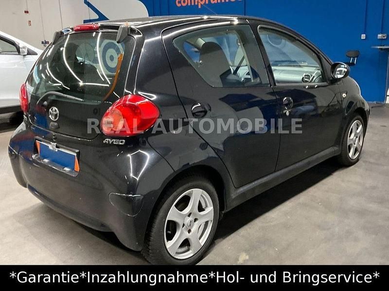 Gebraucht Toyota Aygo 68 PS (50 kW) 2009 Schwarz Kleinwagen
