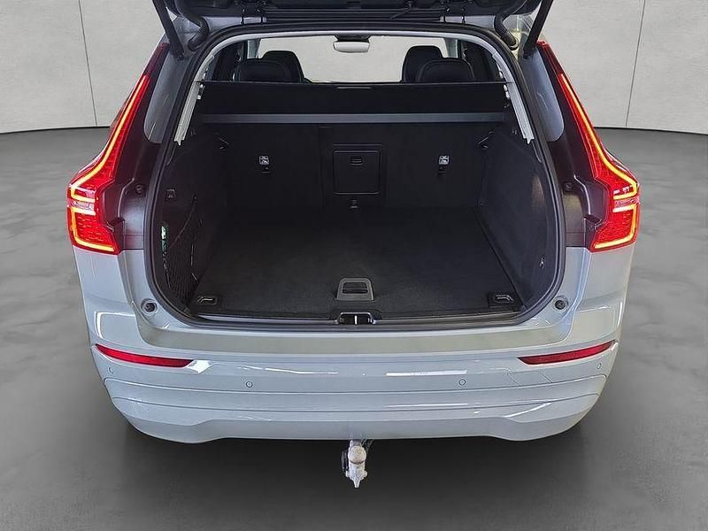 Gebraucht Volvo XC60 Core 250 PS (183 kW) 2024 Grau SUV