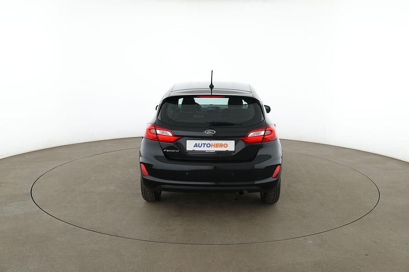 Gebraucht Ford Fiesta Cool & Connect 86 PS (63 kW) 2018 Schwarz Kleinwagen